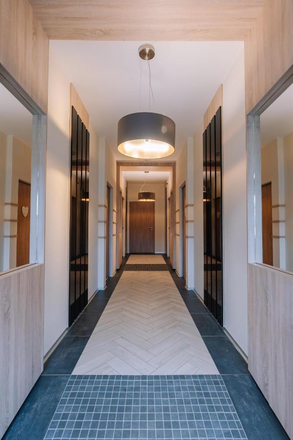 Vadvirag Panzio Hotel Agfalva ภายนอก รูปภาพ