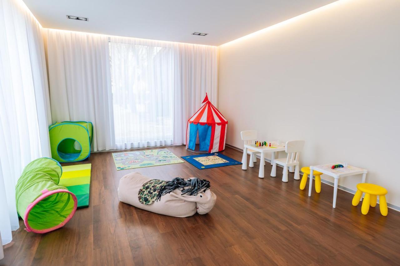 Vadvirag Panzio Hotel Agfalva ภายนอก รูปภาพ