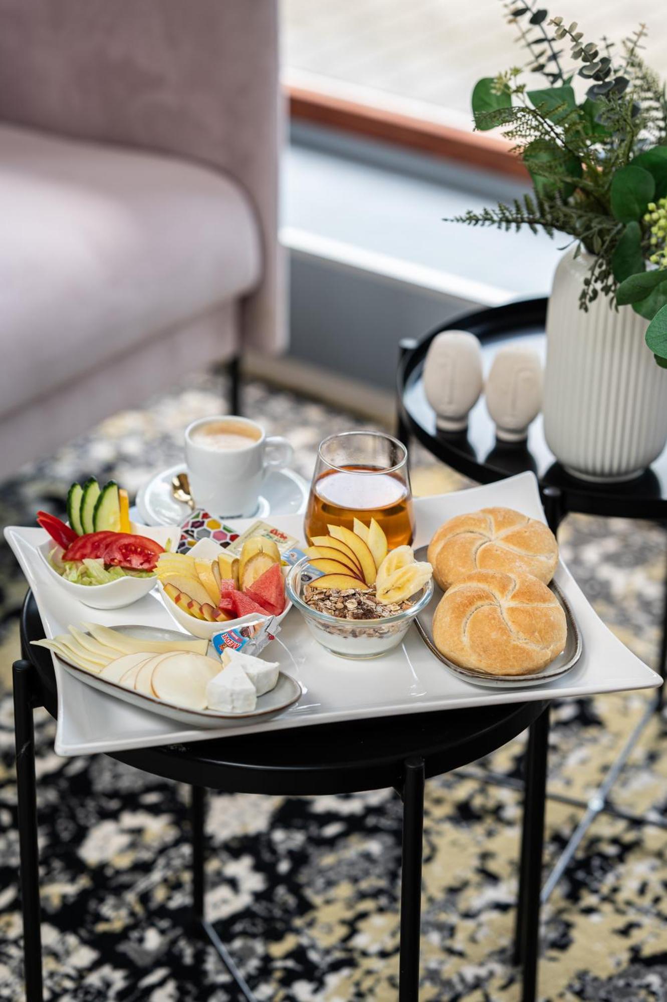 Vadvirag Panzio Hotel Agfalva ภายนอก รูปภาพ